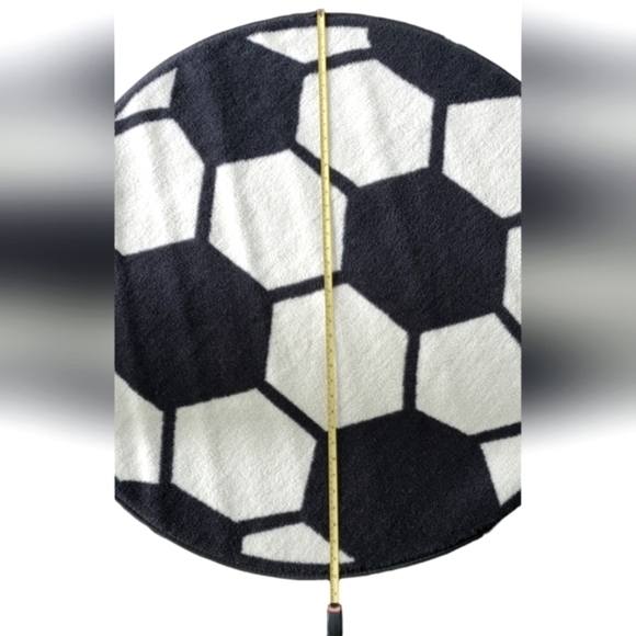 FUN RUGS Soccer Ball 39" Rug - Picture 3 of 9